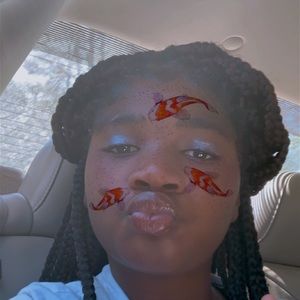 Meet your Posher, Calvinesha